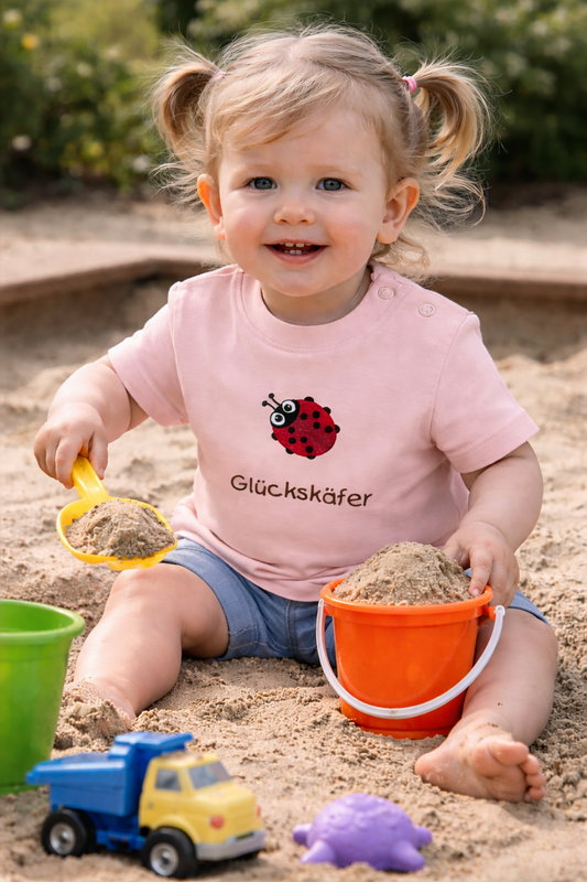 Baby und Kleinkind T-Shirt „Glückskäfer“