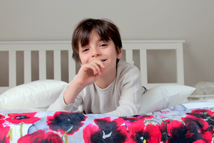 Kissen, Kuschelkissen, Königsknöpfe, individuell, Kinder, Schule, Selbstgemacht, Geschenke, Königsknöpfe, kuscheln, Kindergarten, Kategorie Kuschelkissen, Frühlingshasen, Schule, Alles für Kinder, Leben mit Kind