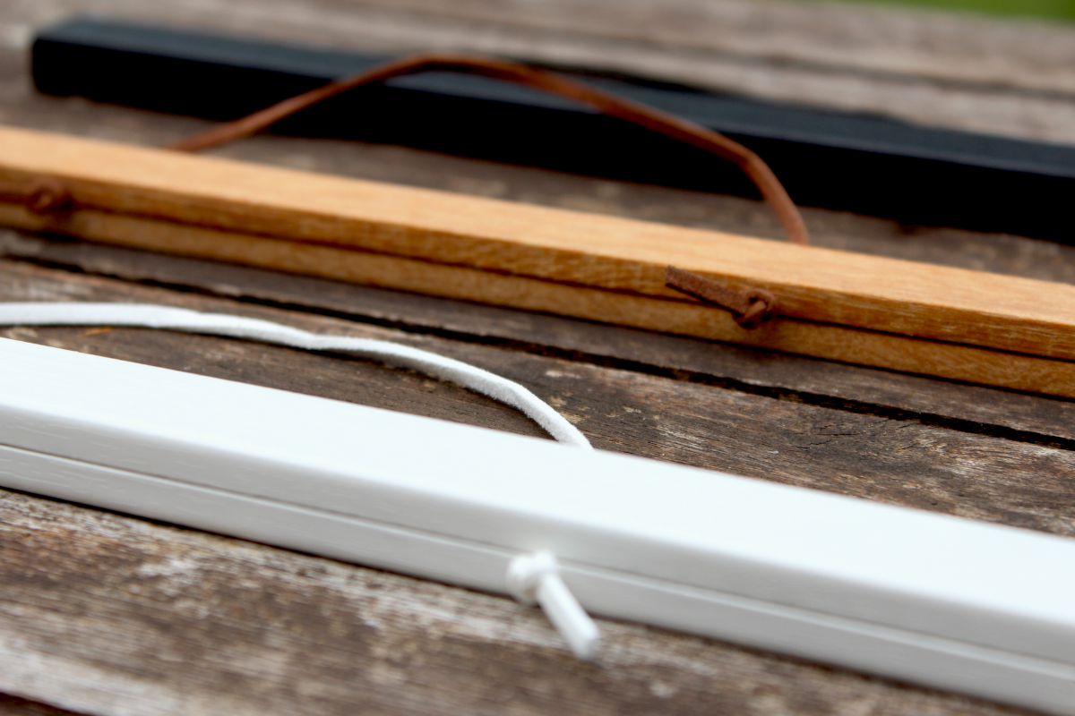 Personalisierbarer Ausmal-Adventskalender mit 24 weihnachtlichen Motiven und zusätzlich 24 magischen Wichtelgeheimnissen