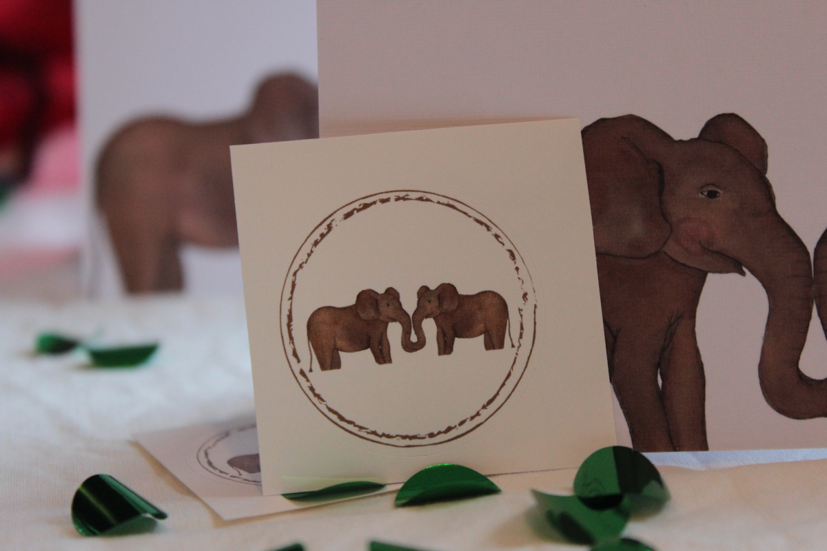 Kategorie Einladungen Karten Einladungskarten Königsknöpfe Kindergeburtstag selbstgemacht Geschenke für Klein und Groß Königsknöpfe Leinenpapier Klappkarten Geburtstag