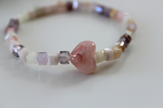 Perlenarmband - Lichtspiel in Rosé - Liebe in Form gegossen