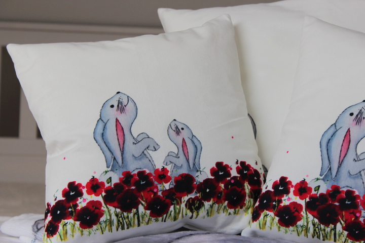 Kissen, Kuschelkissen, Königsknöpfe, individuell, Kinder, Schule, Selbstgemacht, Geschenke, Königsknöpfe, kuscheln, Kindergarten, Kategorie Kuschelkissen, Frühlingshasen, Schule, Alles für Kinder, Leben mit Kind
