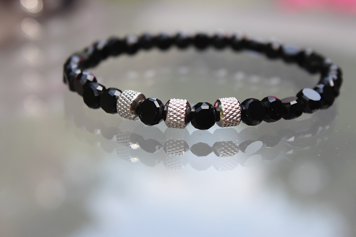 Männerarmband facettiertes Schwarz & Edelstahl