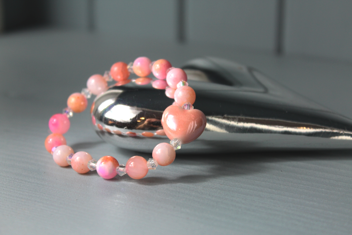 Handmade - Perlenarmband „Herzverliebt"
