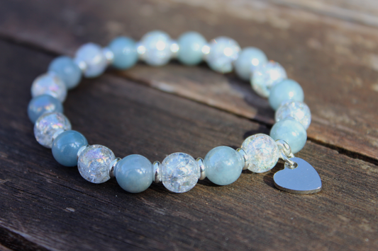 Personalisierbares Armband mit Edelstahl-Herzanhänger „Winterliebe"