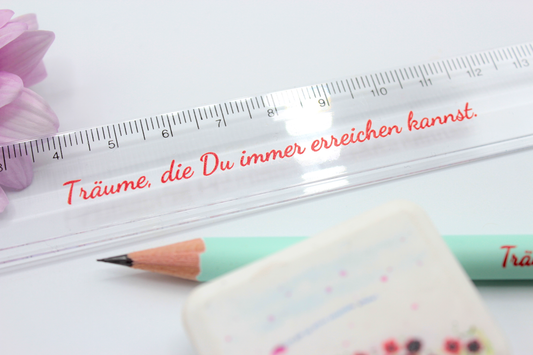 Stift, Krone, Onlineshop, Königsknöpfe, Bleistift, für Groß und Klein, Onlineshop, Kinder, Papeterie, Illustration, individuell, Set beste Freude, Druck, Freundin, Freundschaft, Radiegummi, Schulbedarf, Geschenke, Geschenkidee, Lineal, Schreibbedarf, Bleistift
