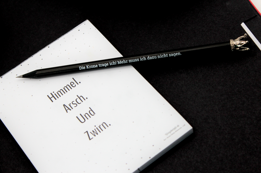 Stift, Krone, Onlineshop, Königsknöpfe, Bleistift, für Groß und Klein, Onlineshop, Kinder, Papeterie, Illustration, individuell, Set beste Freude, Druck, Freundin, Freundschaft, Radiegummi, Schulbedarf, Geschenke, Geschenkidee, Lineal, Schreibbedarf, Bleistift