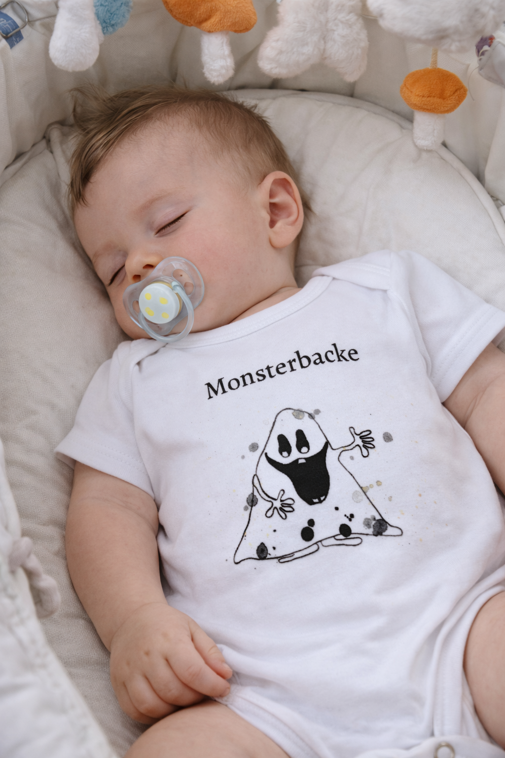 Kurzarmbody "Monsterbacke" aus Baumwolle BIO