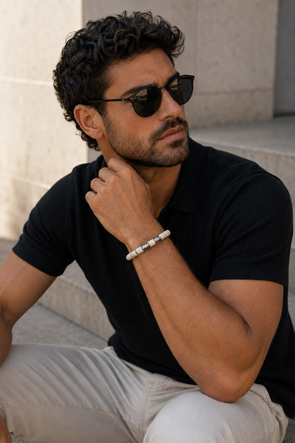 Männerarmband Lavasteinperlen Creme & Edelstahl