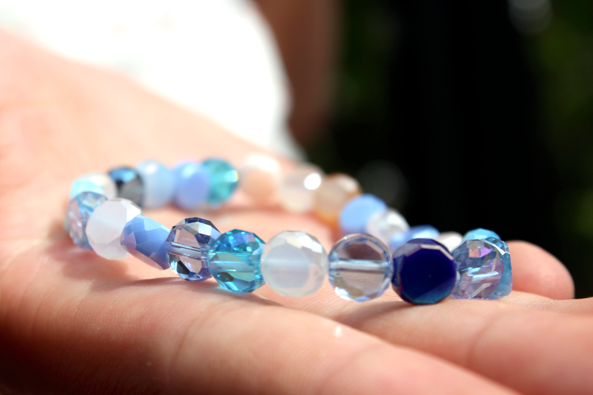 Handgefertigtes Armband aus Glasperlen - "Sommer am Meer"