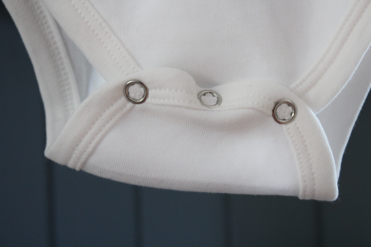 Kategorie Sweatshirt Baby Kleinkind Schuler Kinder Säugling Schwangerschaft Geburt Königsknöpfe Bekleidung Kinder Kinderklamotten Selbstgemacht Geschenke Geburt Schwangerschaft Mutter Eltern Schule Geburtstag Geburtstagsgeschenk Einschulung Kindergarten Kita Pulli Pullover langarm Kurzarmshirt Shirt Kurzarmbody Body Babybody
