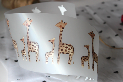 DIY-Kreativset Stoffbeutel mit süßen handdesignten Bügelbildern – Gestalte dein eigenes Lieblingsstück „Giraffenmama“ – Großes Herz auf langen Beinen