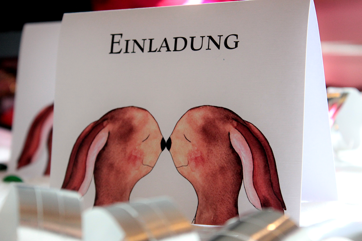 Kategorie Einladungen Karten Einladungskarten Königsknöpfe Kindergeburtstag selbstgemacht Geschenke für Klein und Groß Königsknöpfe Leinenpapier Klappkarten Geburtstag