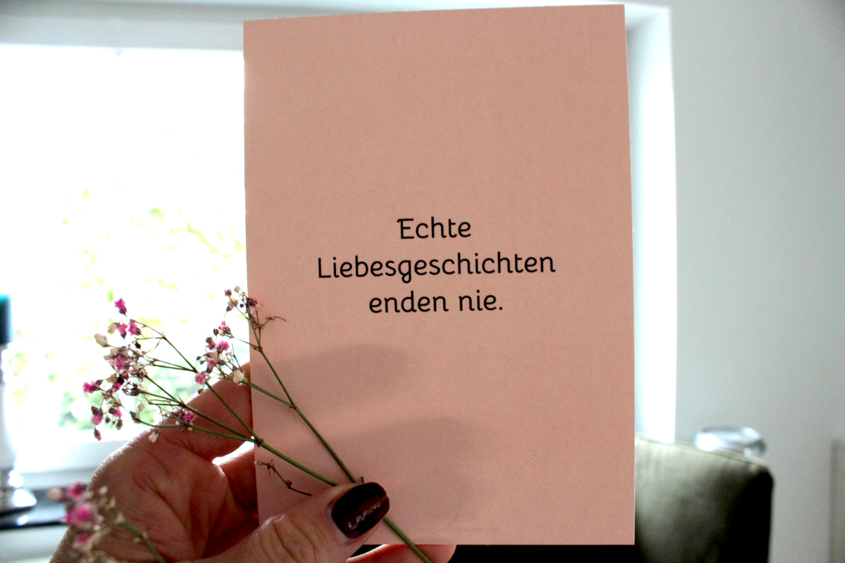 Geburtstag Schreibblock Notizblock Blöckchen Notizblöckchen Blöckchenliebe Königsknöpfe Diy Shop Geschenke Onlineshop selbstgemacht Geschenke Weihnachten Büro Königsknöpfe Illustration Karte Postkarte Schreib mal wieder