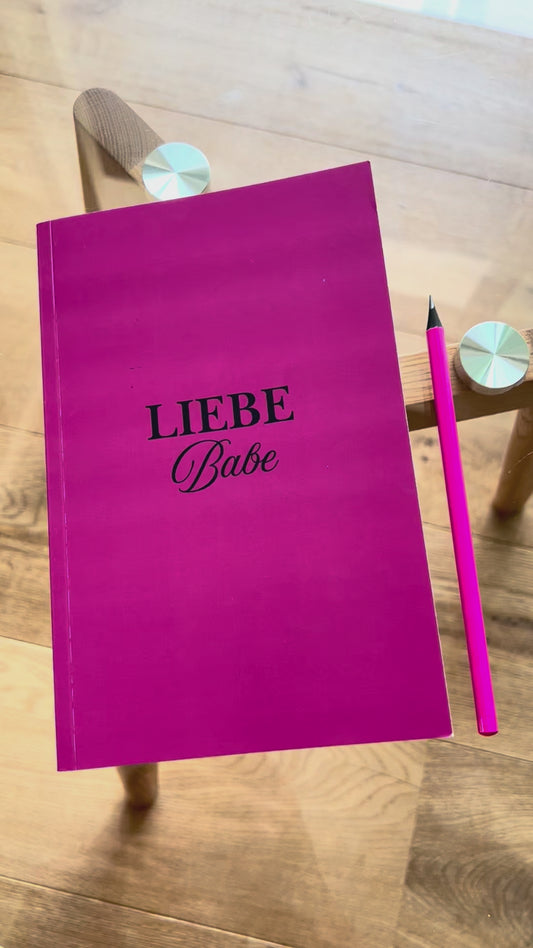 Softcover Notizbuch „Liebe Babe“ – Für alles, was dir durch den Kopf tanzt 💕 mit passendem Bleistift