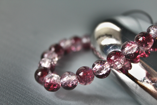 Handmade - Perlenarmband "Rubinrot wie die Liebe"